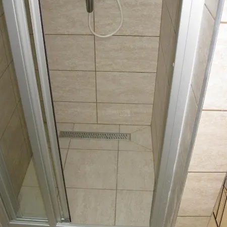 Rent A Scooter Vendeghaz 民宿 扎马迪